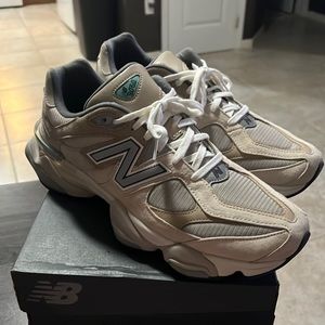 New balance 9060 brand new. Worn for 5 mins in my house. Too big. Comes with box